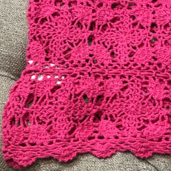 Y2K Crochet Sleeveless Top - Picture 8 of 15